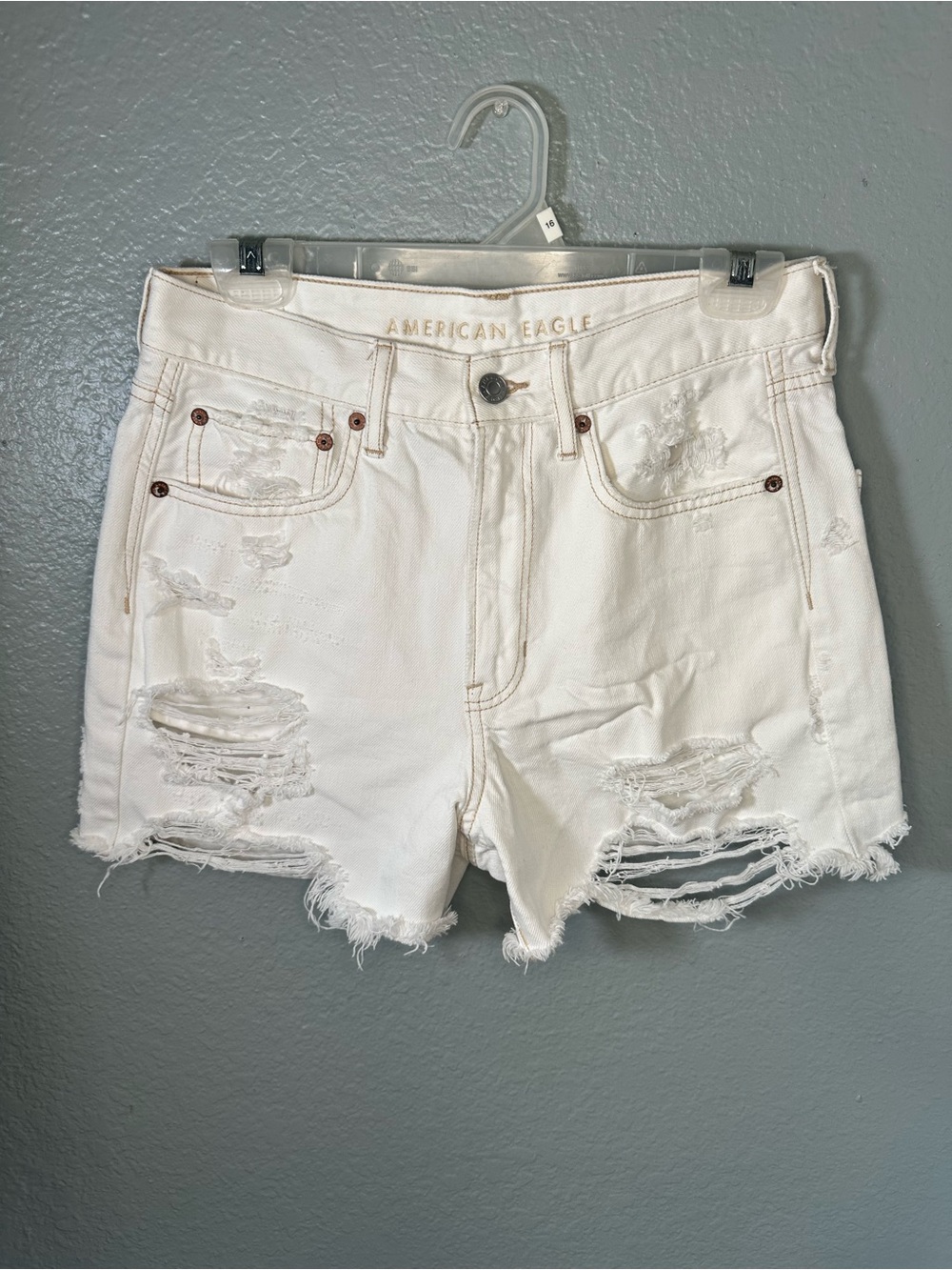 American Eagle Outfitters White 90s Boyfriend Denim Shorts